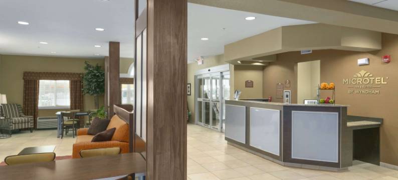 迈诺特麦客达温德姆酒店Minot(Microtel Inn & Suites by Wyndham Minot)图片