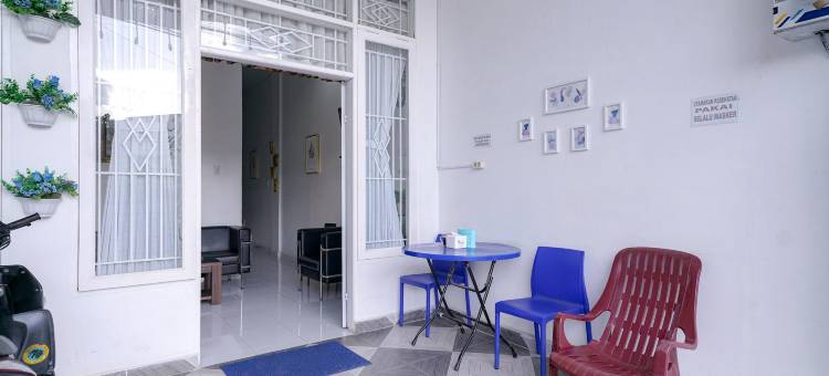 红多兹酒店-近班丹西博尔加海滩(RedDoorz Near Pantai Pandan Sibolga)图片