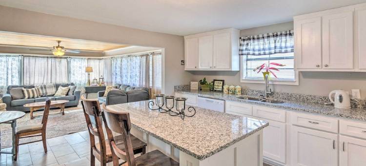 本顿度假租赁配有露台和火坑！(Benton Vacation Rental w/ Deck & Fire Pit!)图片