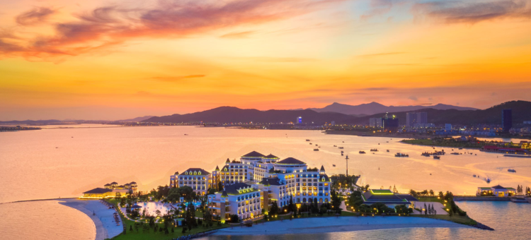 下龙湾温佩水疗度假酒店(Vinpearl Resort & Spa Ha Long)图片