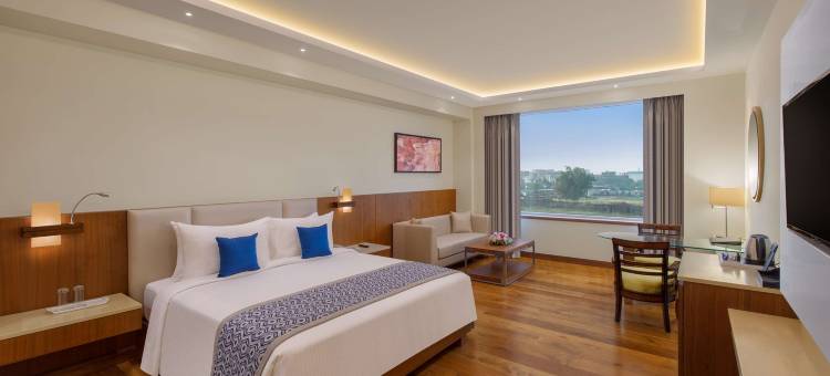 查漠维拉吉萨罗瓦长廊酒店(Viraj Sarovar Portico)图片