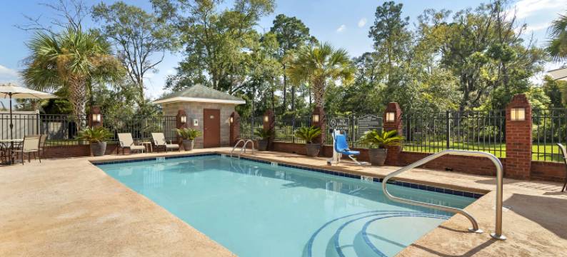 布拉德伯里贝斯特韦斯特优质套房酒店(Best Western Plus Bradbury Inn  Suites)图片