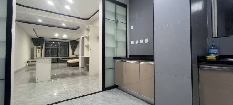 房东七七七七公寓(西平北街分店)图片