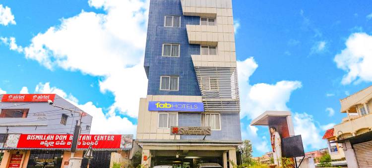 缤旅斯瓦纳斯酒店(Fabhotel Swarnas)图片