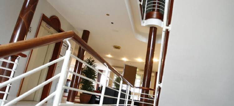 诺伊斯特雷利茨法萨奈瑞公园酒店(Park Hotel Fasanerie Neustrelitz)图片