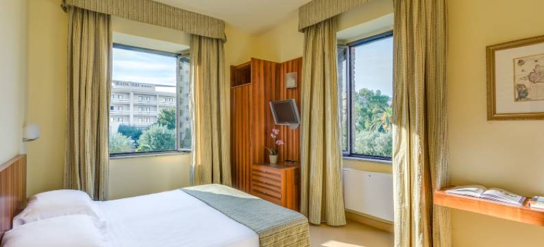 拉达斯瑞酒店(Rada Siri)图片