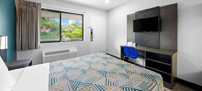 蒙特利北弗里蒙特街6号汽车旅馆(Motel 6 Monterey, CA)图片