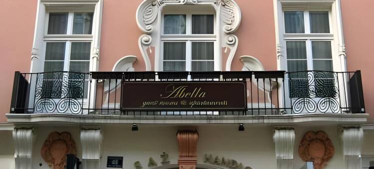 主干道旁爱贝拉套房公寓式酒店(Abella Suites & Apartments by Artery Hotels)图片