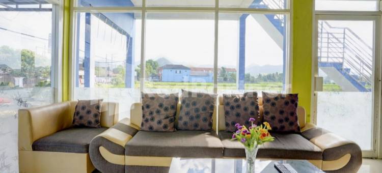 Hotel Miranda Bawean Mitra RedDoorz图片