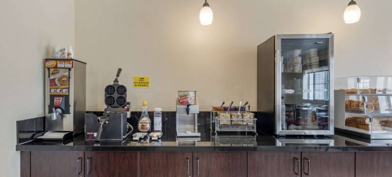 萨利纳斯蒙特利贝斯特韦斯特酒店(Best Western Salinas Monterey Hotel)图片