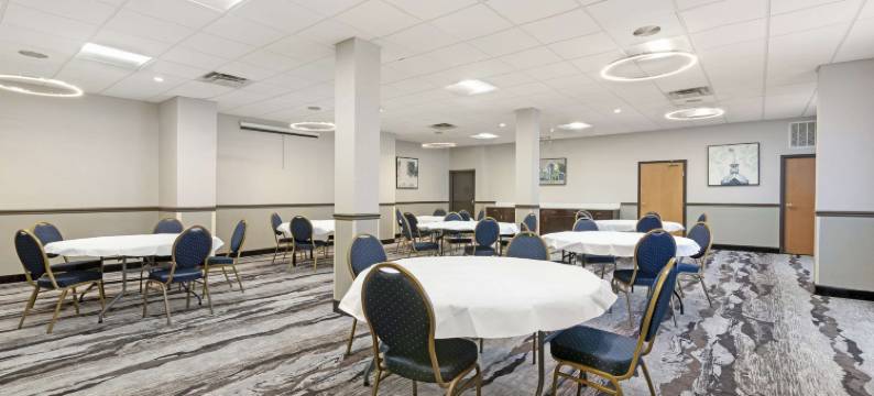 萨凡纳机场贝斯特韦斯特优质套房酒店(Best Western Plus Savannah Airport Inn  Suites)图片