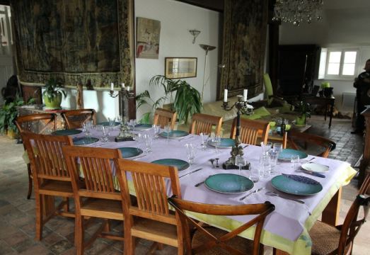 3000 sq f, in the old  Saumur city , along the Loire river. Charm & great views Hotel Overview