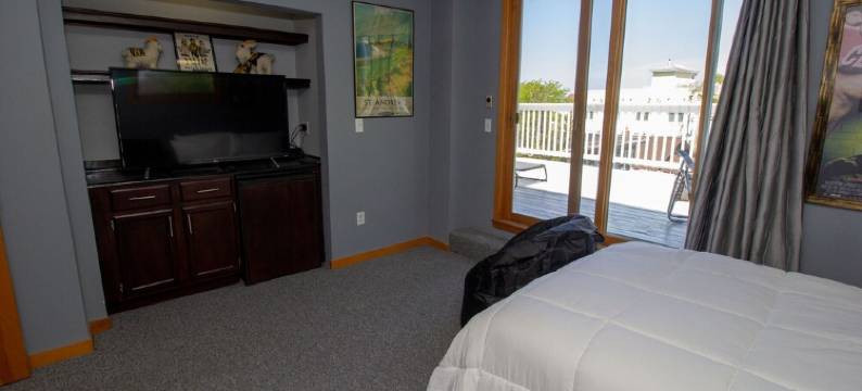 Beaches, decks and fun in the sun!! Sleeps 16+! VERY CLOSE to Lake Michigan!图片