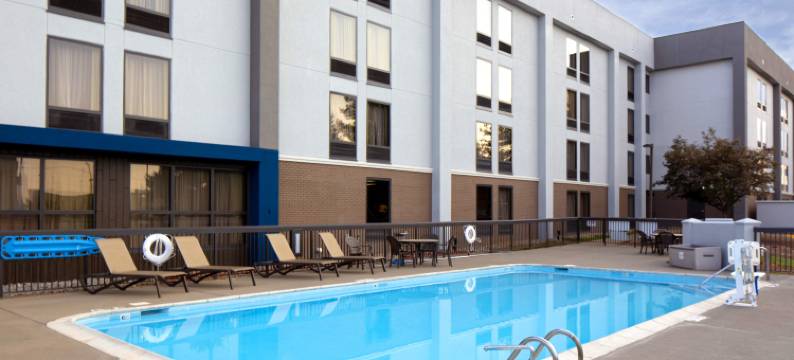 博林格林希尔顿欢朋酒店(Hampton Inn Bowling Green)图片