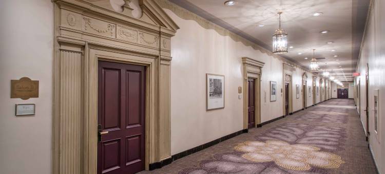 荷兰广场希尔顿酒店(Hilton Cincinnati Netherland Plaza)图片