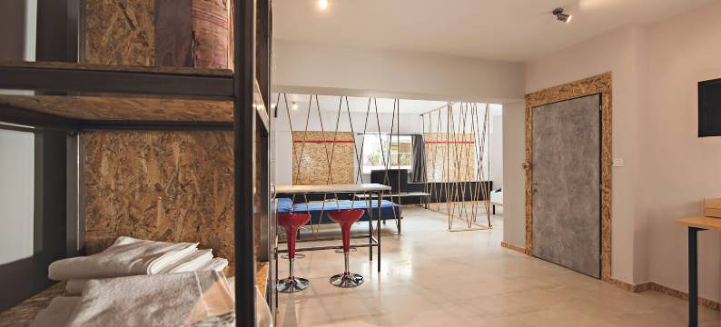 比雷埃夫斯高级套房酒店(Piraeus Premium Suites)图片