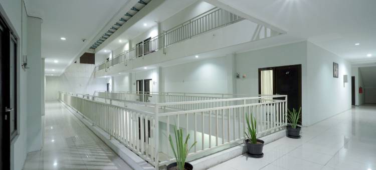 布吉萨里迪帕拉贡旅馆(Dparagon Bukit Sari)图片