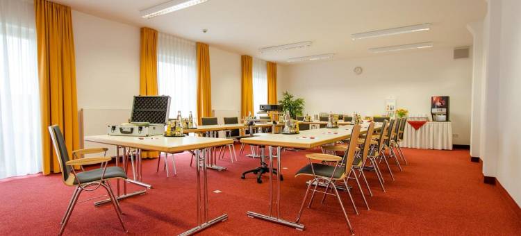 蒙塔纳埃尔克顿酒店(Montana-Hotel Ellwangen)图片