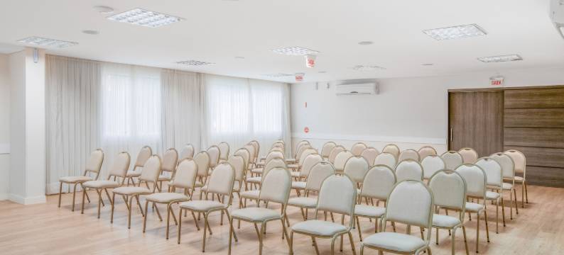 弗卢里亚诺波利斯晚饭店(Iate Hotel Centro Florianópolis)图片