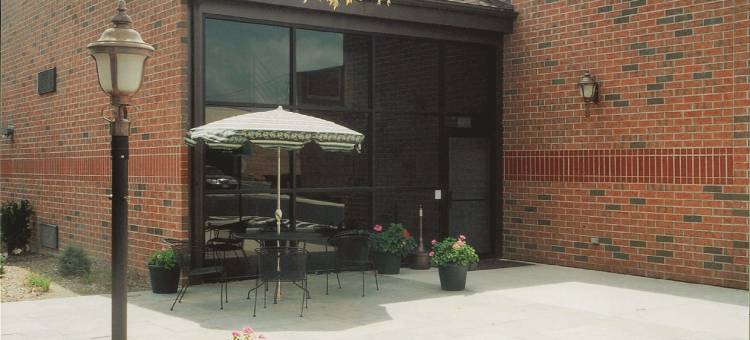 草地高尔夫酒店 - 伊萨卡凯(Meadow Court Inn - Ithaca)图片