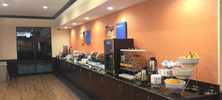 舒适套房酒店-穆尔俄克拉何马市(Comfort Inn & Suites Moore - Oklahoma City)图片