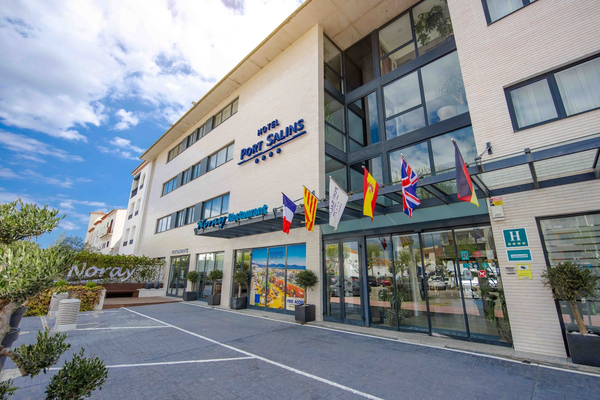 Hotel Port Salins by Pierre & Vacances Over view