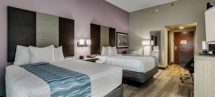 克拉克斯维尔拉昆塔温德姆套房酒店(La Quinta Inn & Suites by Wyndham Clarksville)图片