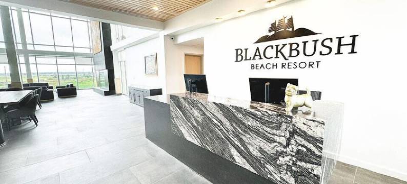 布莱克布什海滩度假村(Blackbush Beach Resort)图片