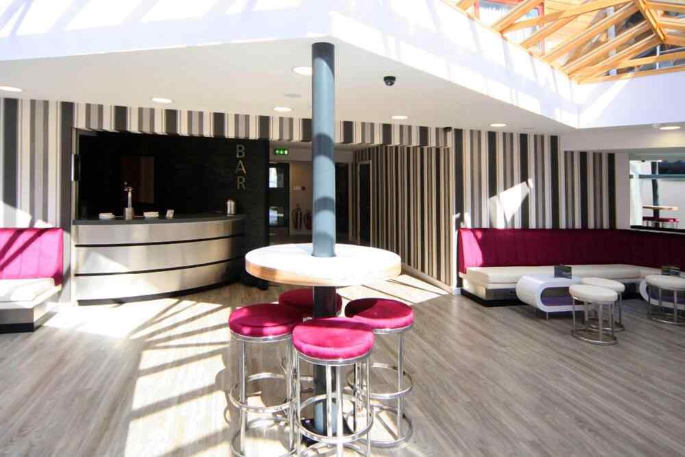 Damon’s Hotel Over view