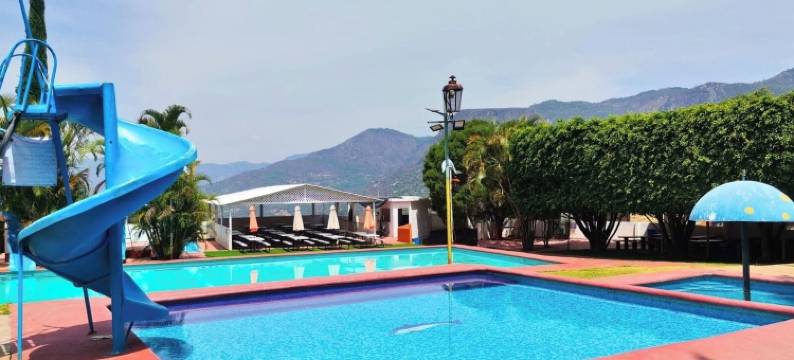 洛杉矶巴尔内瑞欧度假村(Hotel & Balneario Los Angeles)图片