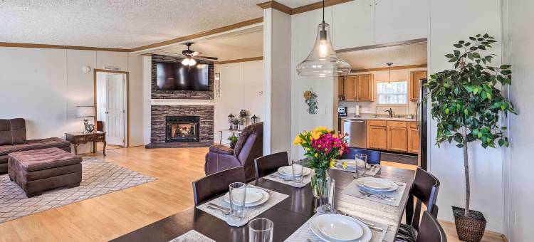 阿拉帕霍带壁炉的家靠近鹿狩猎区(Arapahoe Home with Fireplace Near Deer Hunting)图片