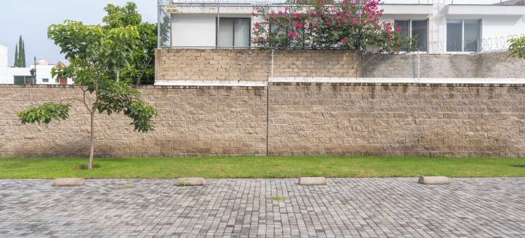 带露台和泳池的现代公寓(Modern Apartment with Terrace and Pool Access)图片