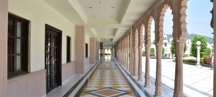 Shree Vallabh Vilas Lords Plaza 纳特杜瓦拉- 纯素食(Shree Vallabh Vilas Lords Plaza Nathdwara - Pure Veg)图片