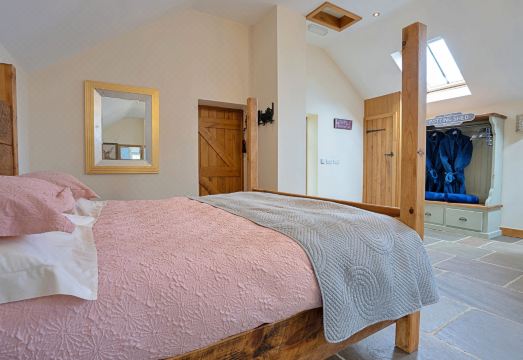 The Potting Shed Hotel Overview