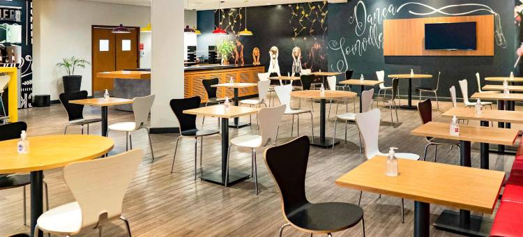 宜必思儒万维尔酒店(ibis Joinville)图片