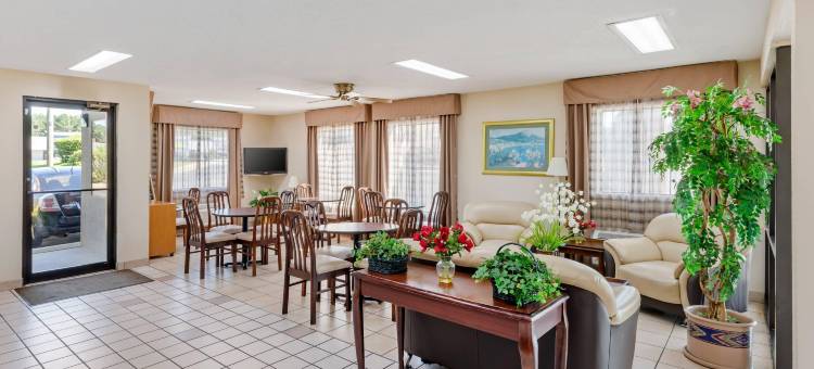 斯托克布里奇亚特兰大南 I-75 凯艺套房酒店(Quality Inn & Suites Stockbridge Atlanta South I-75)图片