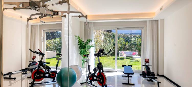 靠近佛罗伦萨的优质住宅，配有游泳池和健身房，位于普拉托(Great house with pool and gym near Florence. Prato)图片