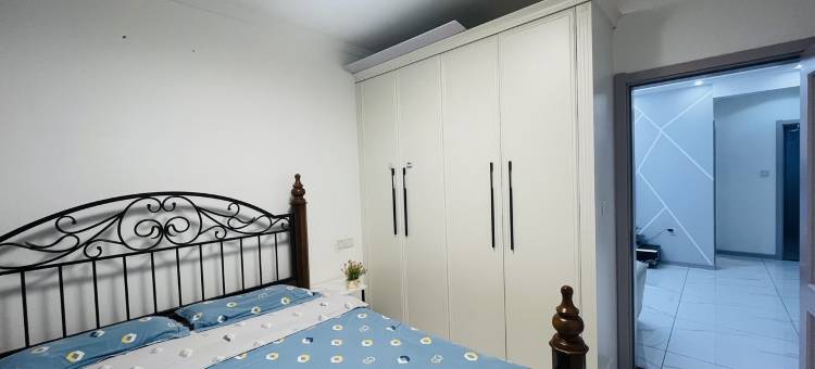 万兴公寓万达附近空调大床房技师学院(万达路分店)图片