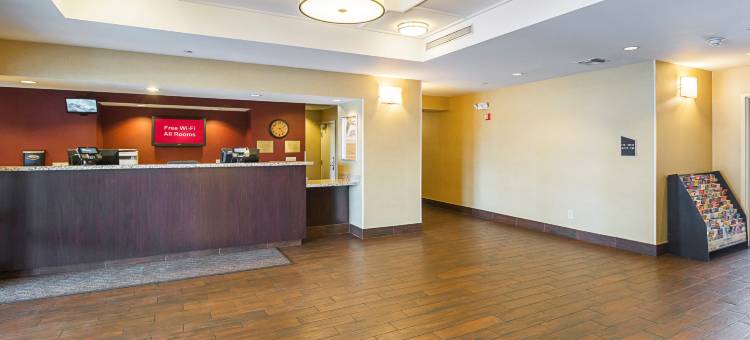 凤凰城西红顶Plus酒店(Red Roof Plus+ Phoenix West)图片