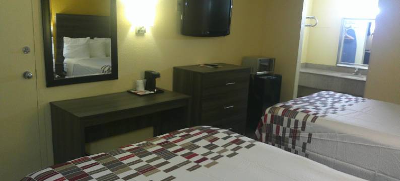 汉普顿红屋顶酒店(Red Roof Inn Hampton Coliseum)图片