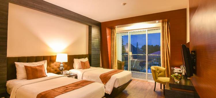 武吉丁宜洛奇大酒店(Grand Rocky Hotel Bukittinggi)图片