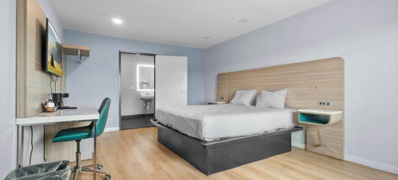 波莫纳费尔普莱克斯温德姆酒店(Travelodge by Wyndham Fairplex Pomona)图片