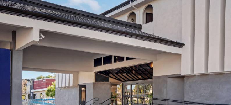 舒适套房酒店尔湾光谱(Comfort Inn & Suites Irvine Spectrum)图片