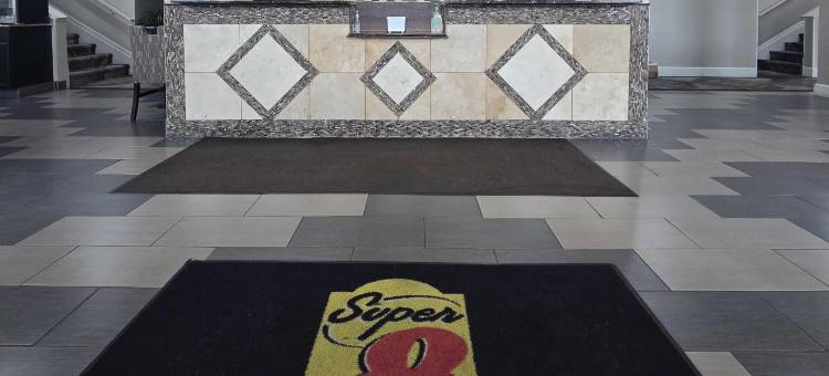 堪萨斯城温德姆速8酒店(Super 8 by Wyndham Kansas City)图片