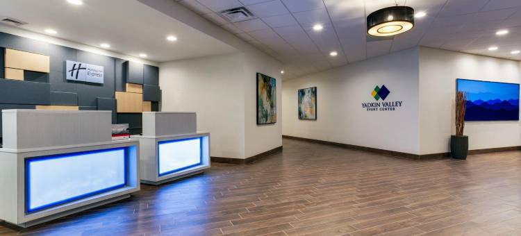 Holiday Inn Express 威尔克斯伯勒(Holiday Inn Express WILKESBORO by IHG)图片