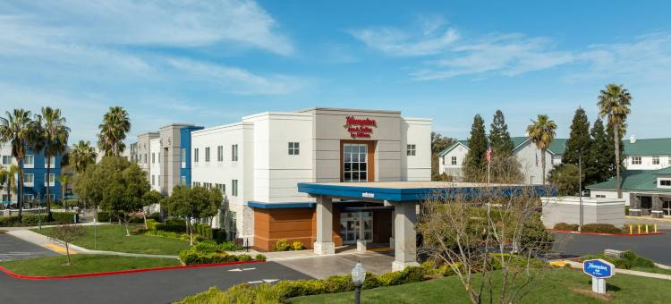 萨克拉门托机场纳托马斯欢朋套房酒店(Hampton Inn & Suites by Hilton Sacramento-Airport-Natomas)图片