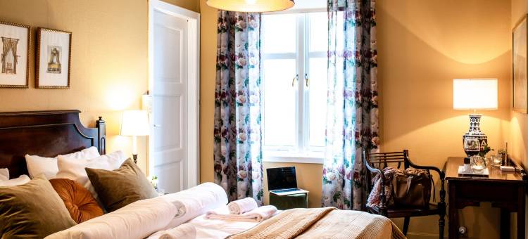 费耶兰托弗峡湾酒店(Fjærland Fjordstove Hotell)图片