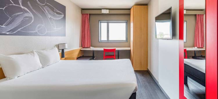 宜必思巴伦西亚博奈尔岛机场酒店(Ibis Valencia Bonaire Aeropuerto)图片