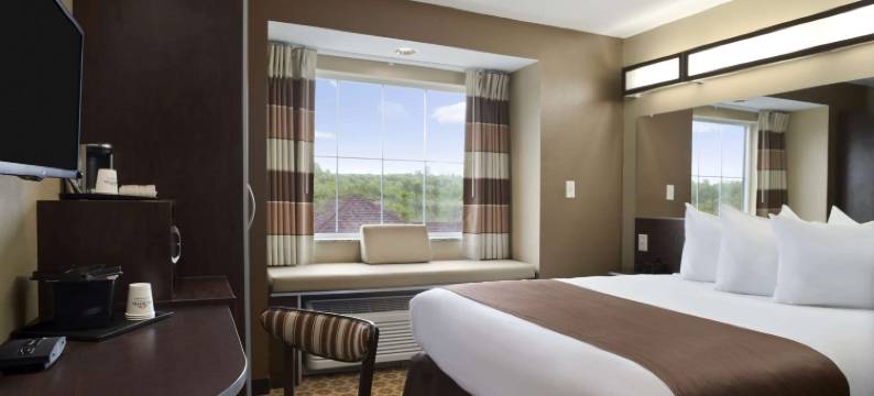 费尔蒙特温德姆麦客达套房酒店(Microtel Inn & Suites by Wyndham Fairmont)图片