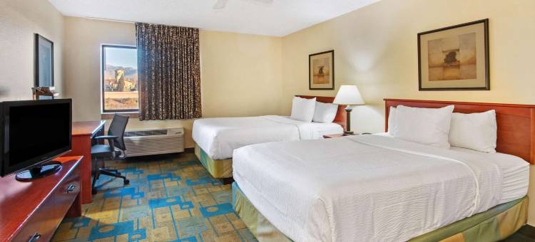 阿尔伯克基日报中心西北拉昆塔温德姆套房酒店(La Quinta Inn & Suites by Wyndham Albuquerque Journal Ctr NW)图片